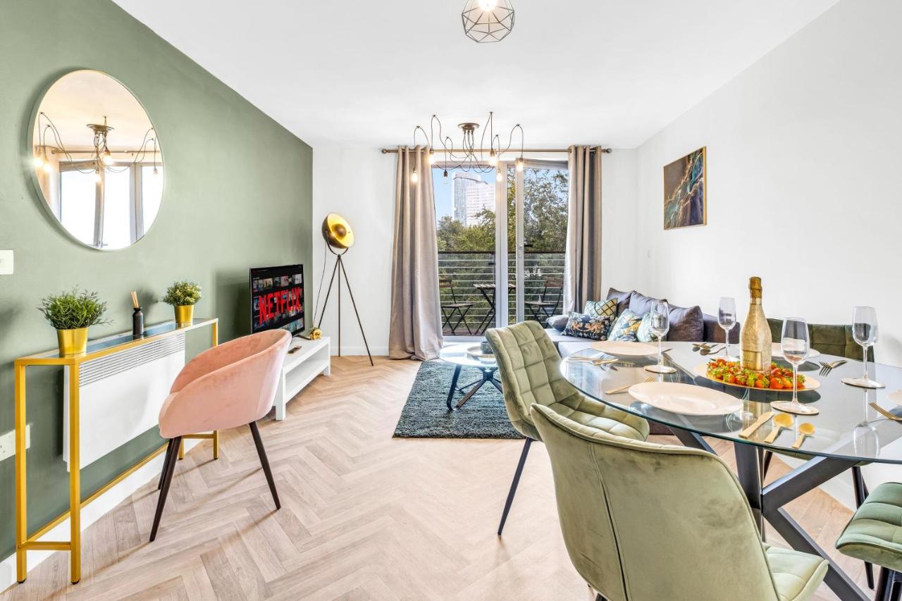 Stylish 4Th Floor 2 Bedroom En Suite City Centre Apartment With Parking By Azura Nights Birmingham Dış mekan fotoğraf